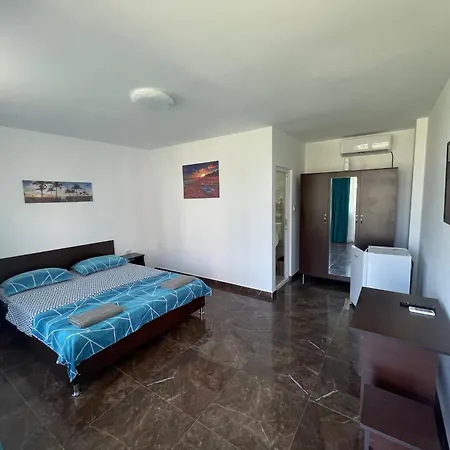 Quantum Guest house *