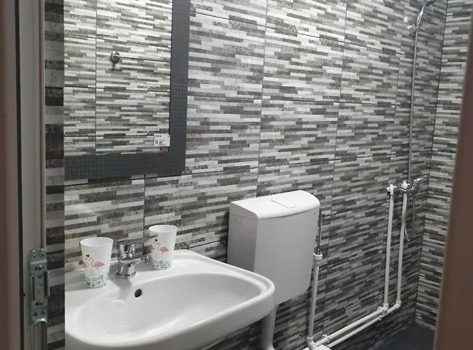 ゲストハウス Quantum *